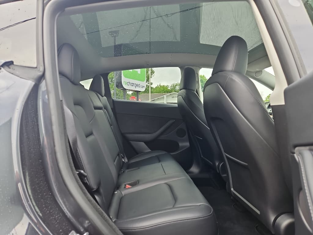 2024 Tesla Model Y view 14
