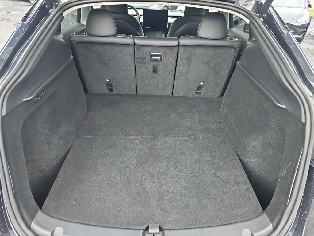 2024 Tesla Model Y view 12