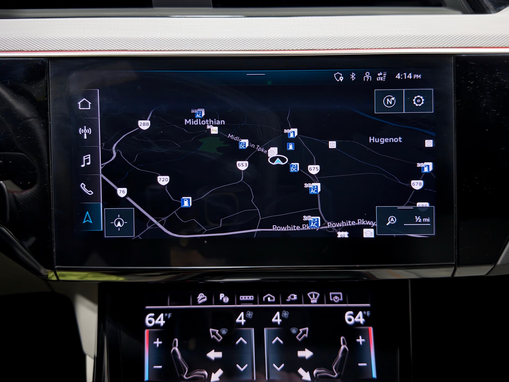 2024 Audi Q8 Sportback e-tron view 11