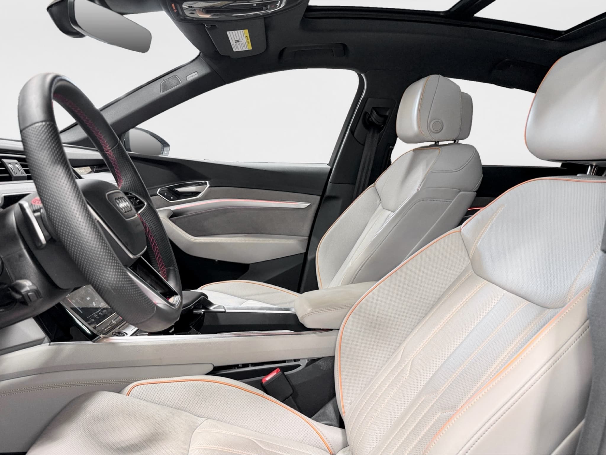 2024 Audi Q8 Sportback e-tron view 18
