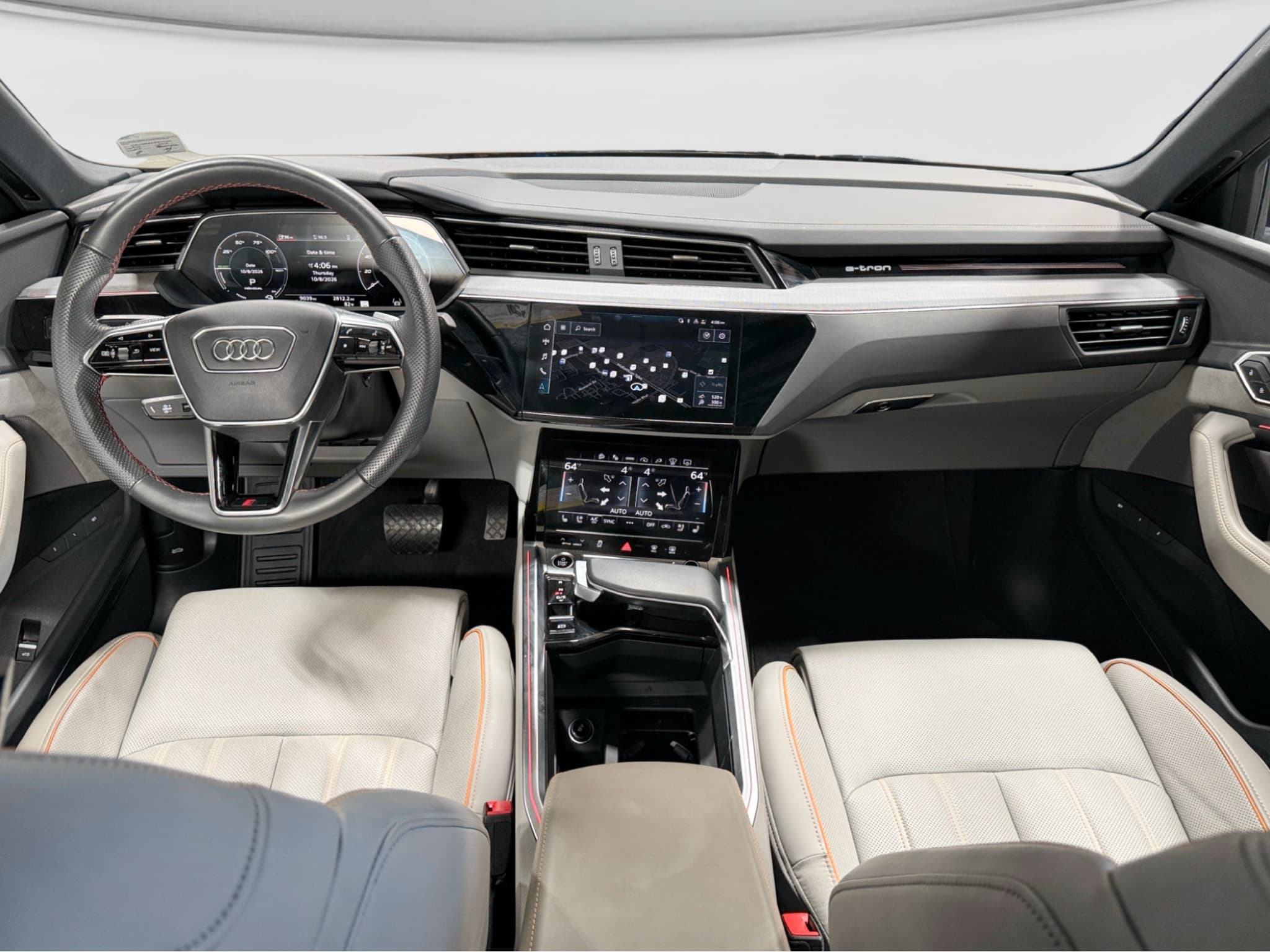 2024 Audi Q8 Sportback e-tron view 17