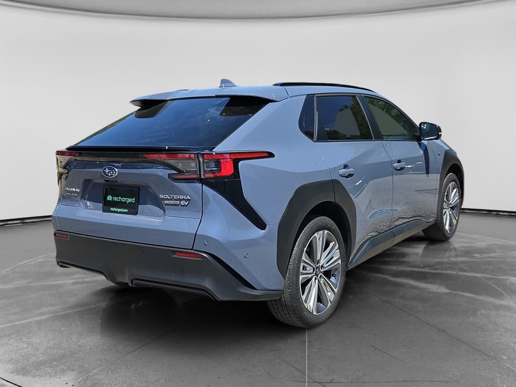 2023 Subaru Solterra view 3