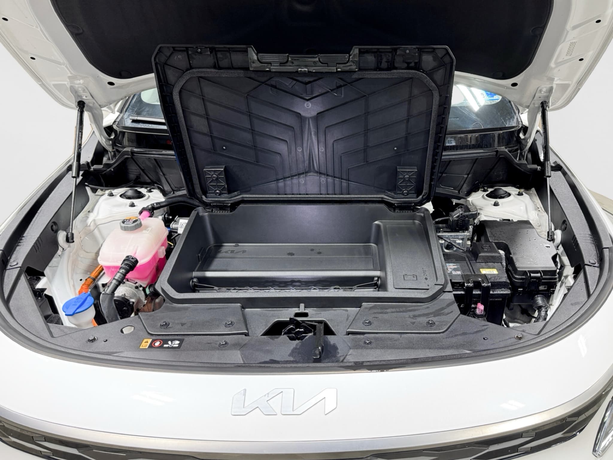 2023 Kia Niro EV view 25