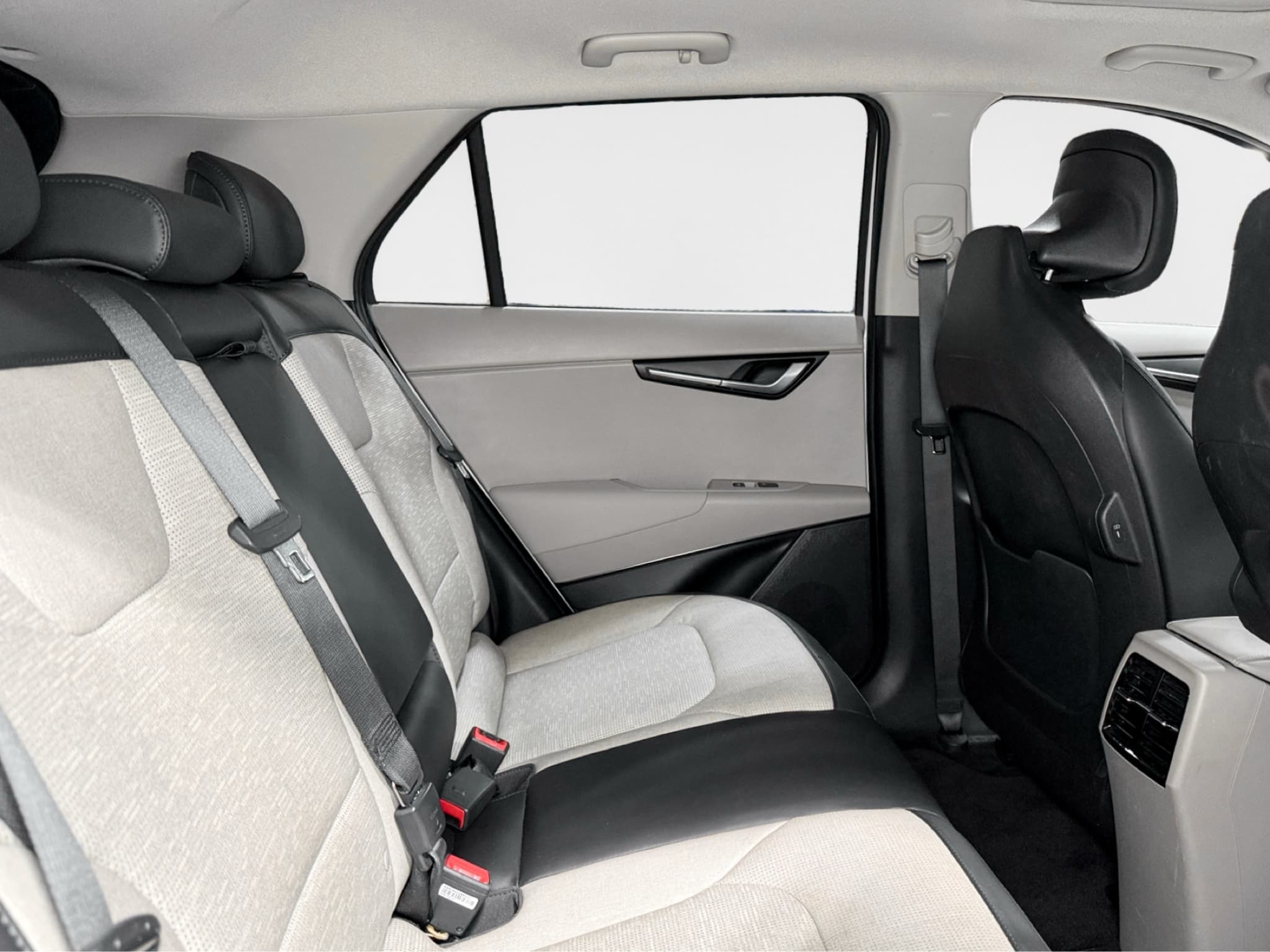 2023 Kia Niro EV view 22