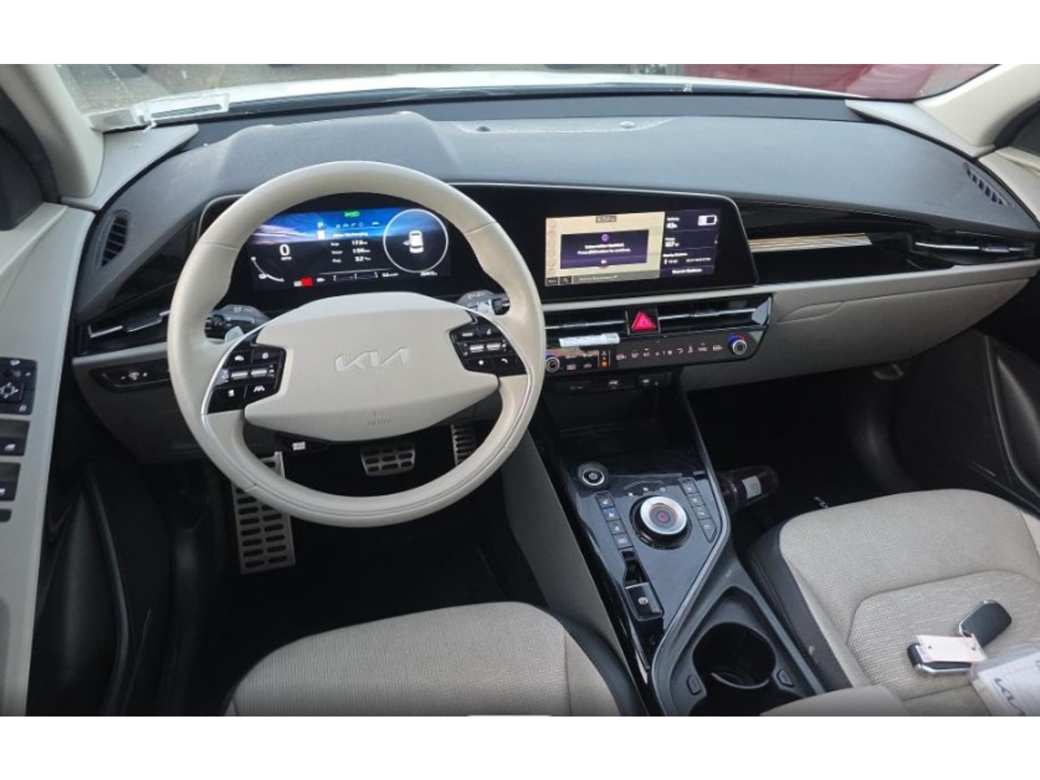 2023 Kia Niro EV view 5