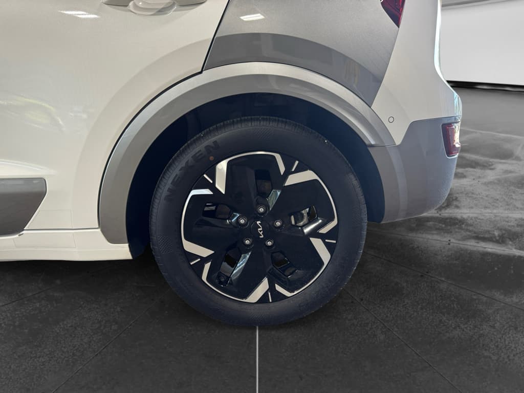 2023 Kia Niro EV view 32