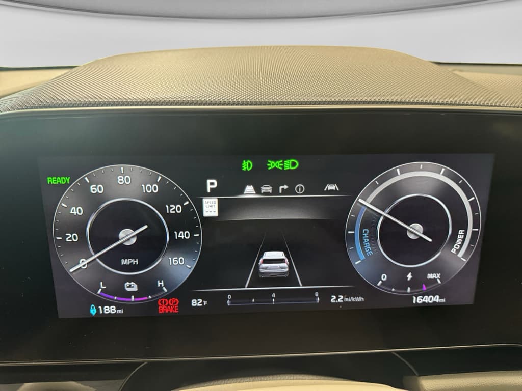 2023 Kia Niro EV view 9