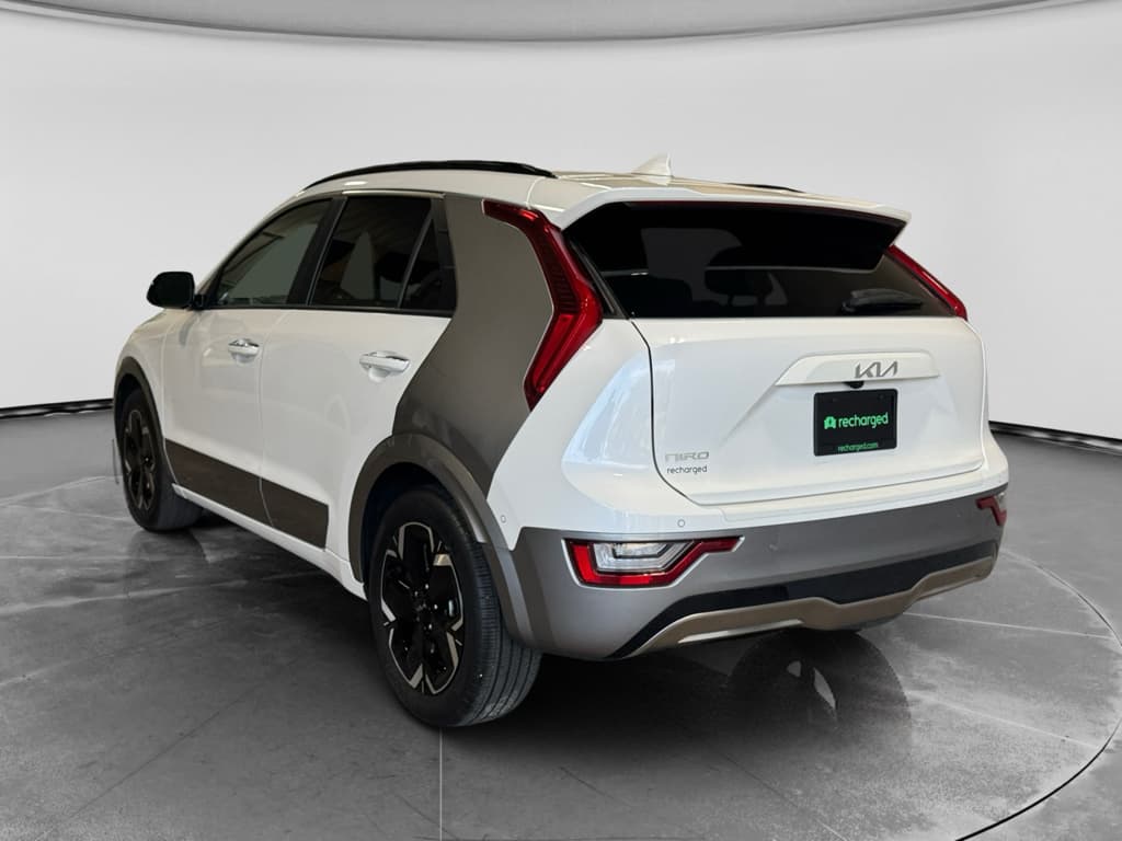 2023 Kia Niro EV view 2