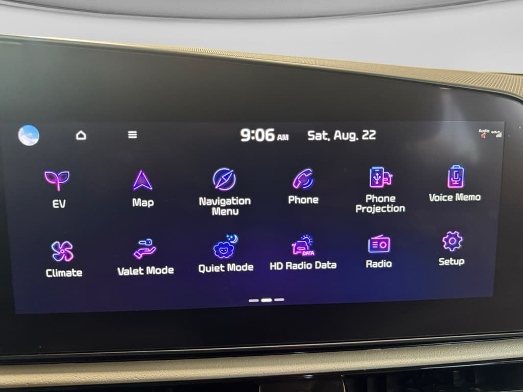 2023 Kia Niro EV view 11