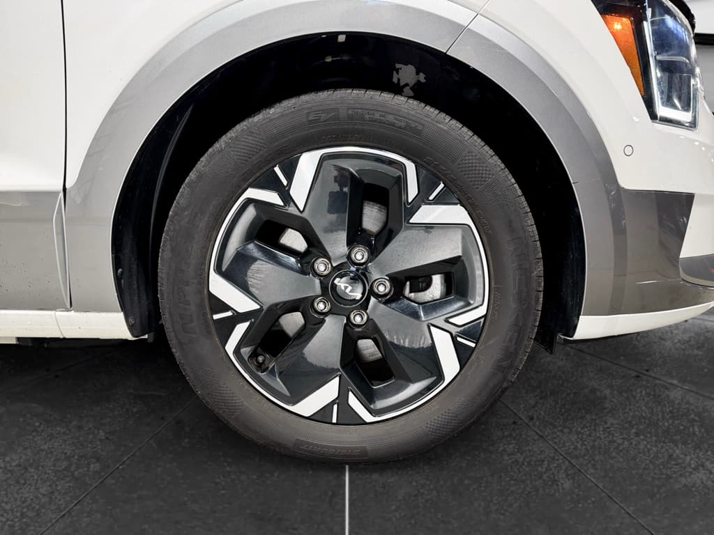 2023 Kia Niro EV view 37