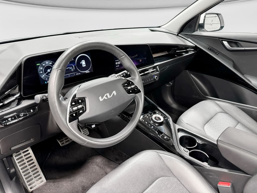 2023 Kia Niro EV view 18