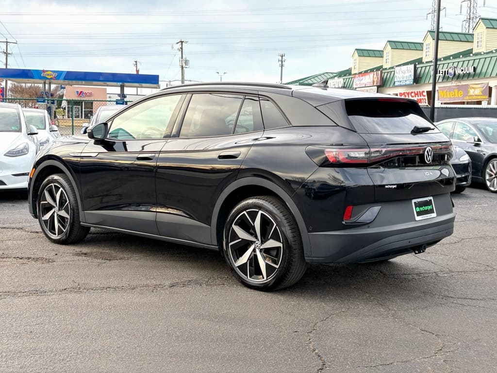 2024 Volkswagen ID.4 view 2