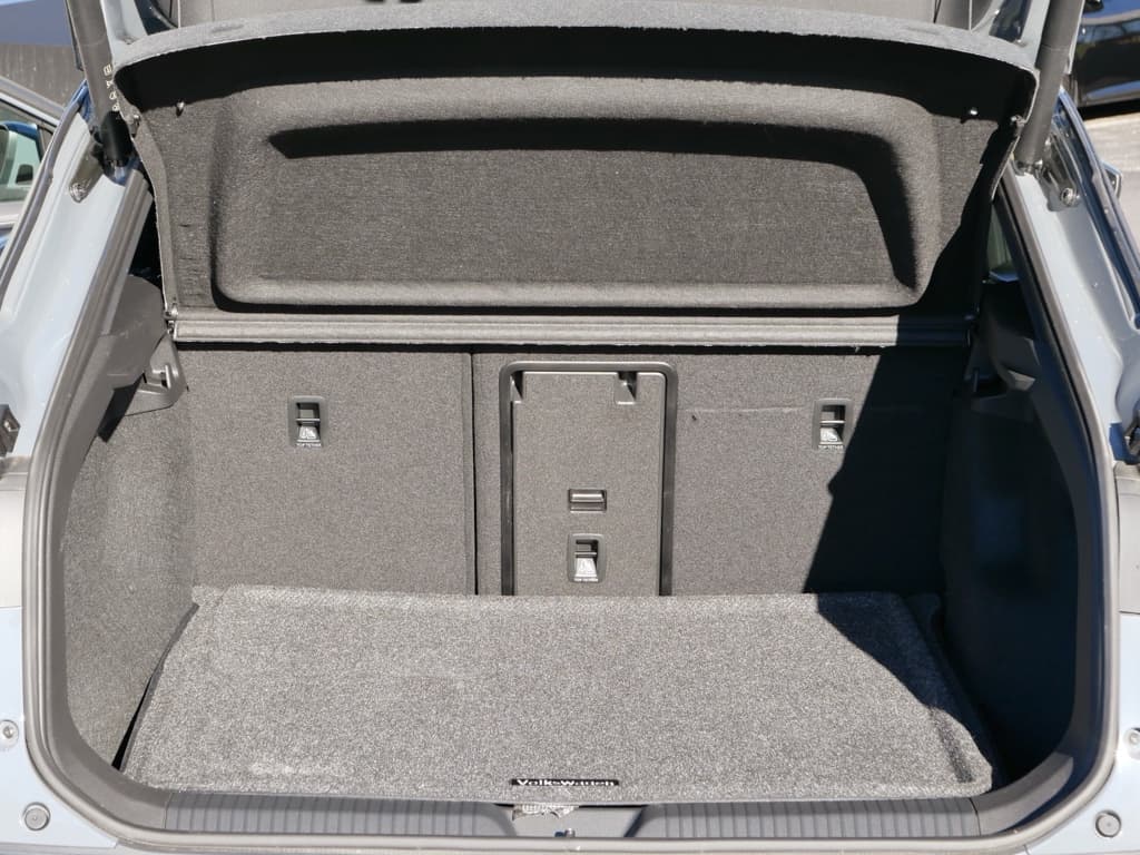 2024 Volkswagen ID.4 view 24