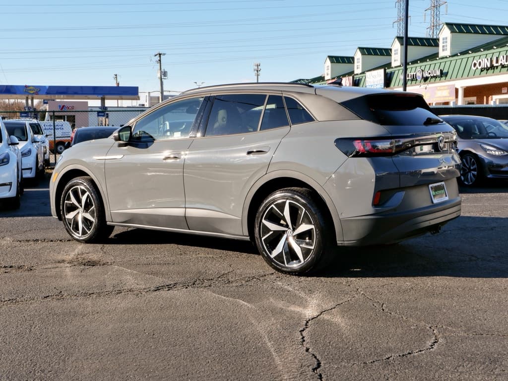 2024 Volkswagen ID.4 view 2