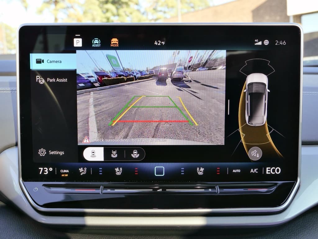 2024 Volkswagen ID.4 view 13