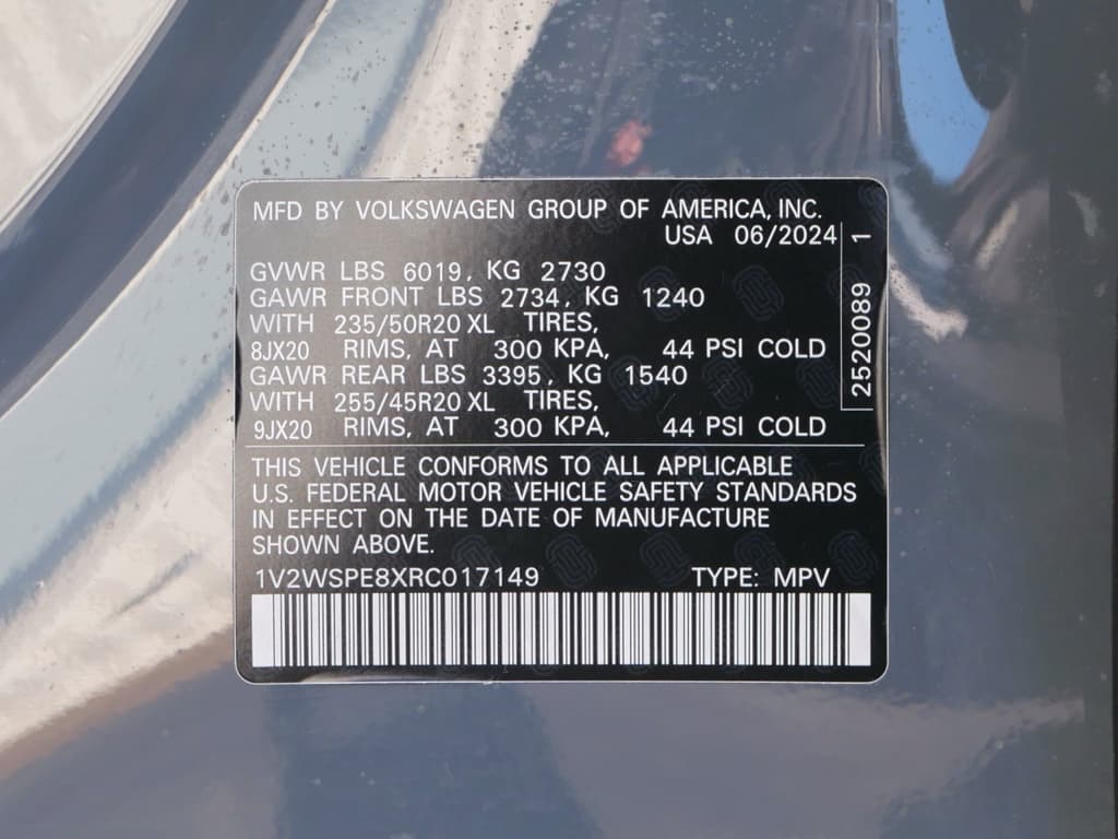 2024 Volkswagen ID.4 view 26