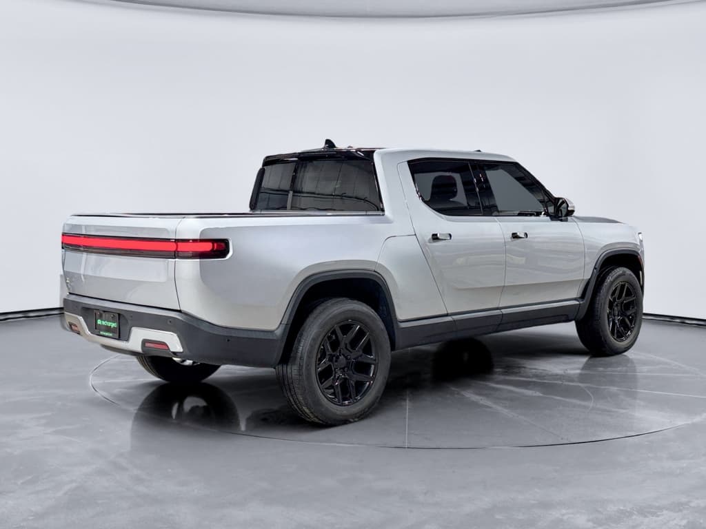 2023 Rivian R1T view 3