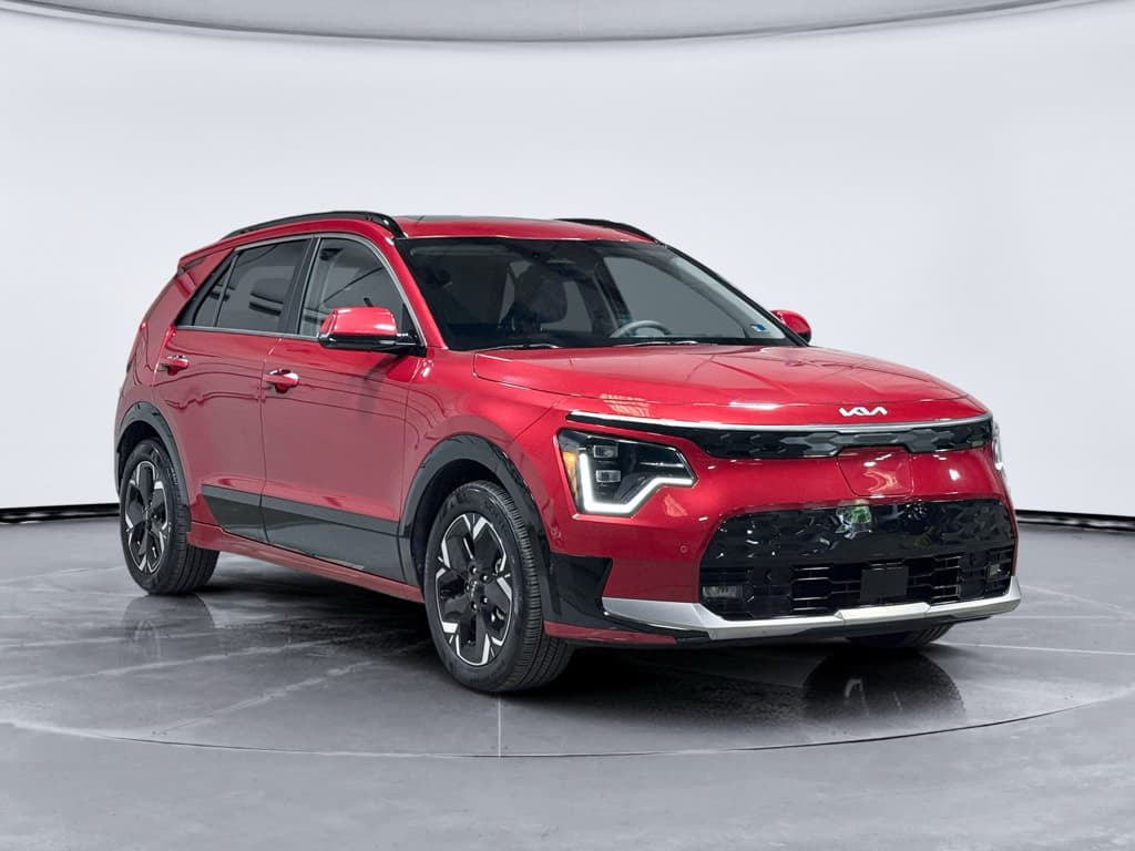 2023 Kia Niro EV view 4