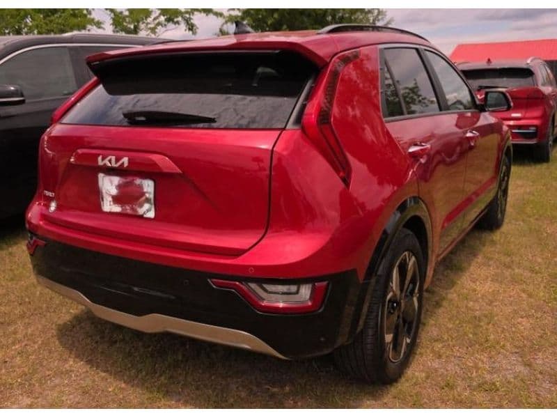2023 Kia Niro EV view 3