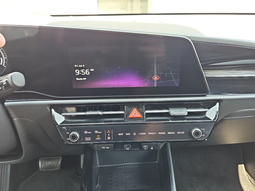 2023 Kia Niro EV view 12