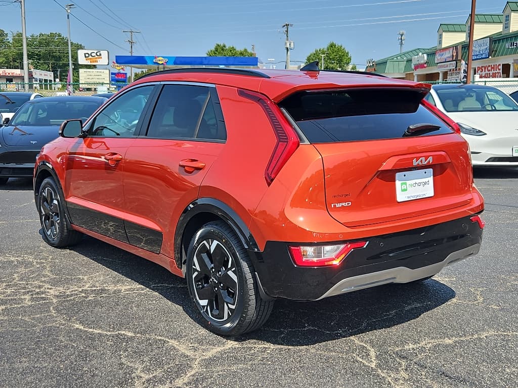 2023 Kia Niro EV view 2