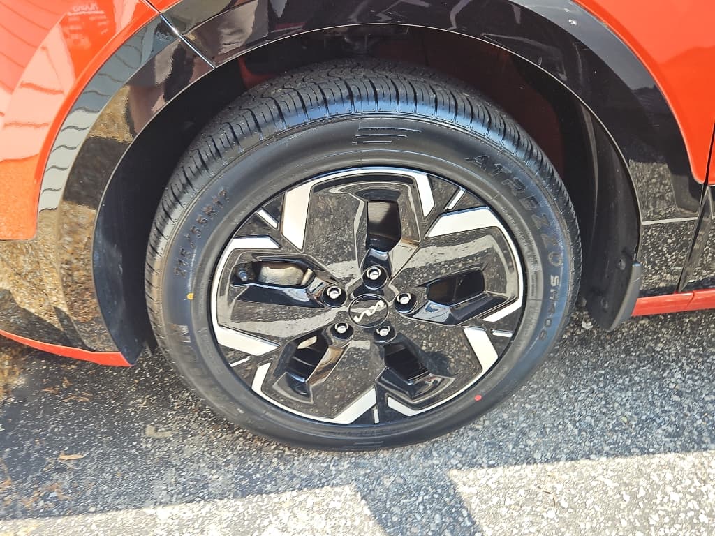 2023 Kia Niro EV view 27