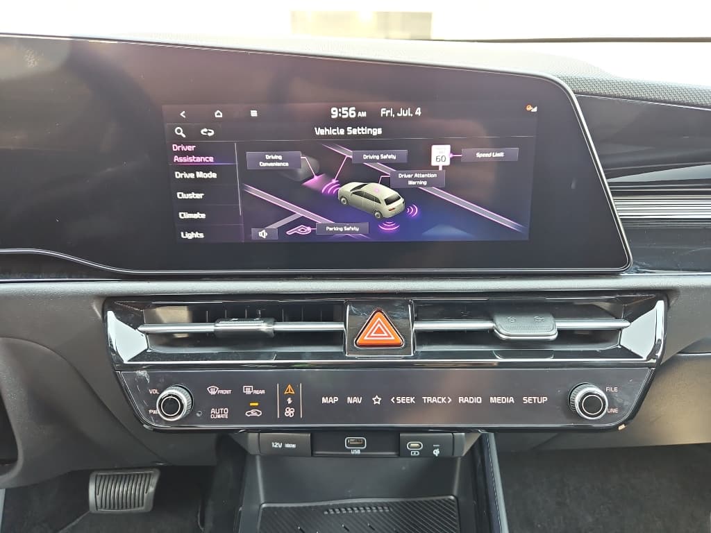 2023 Kia Niro EV view 14