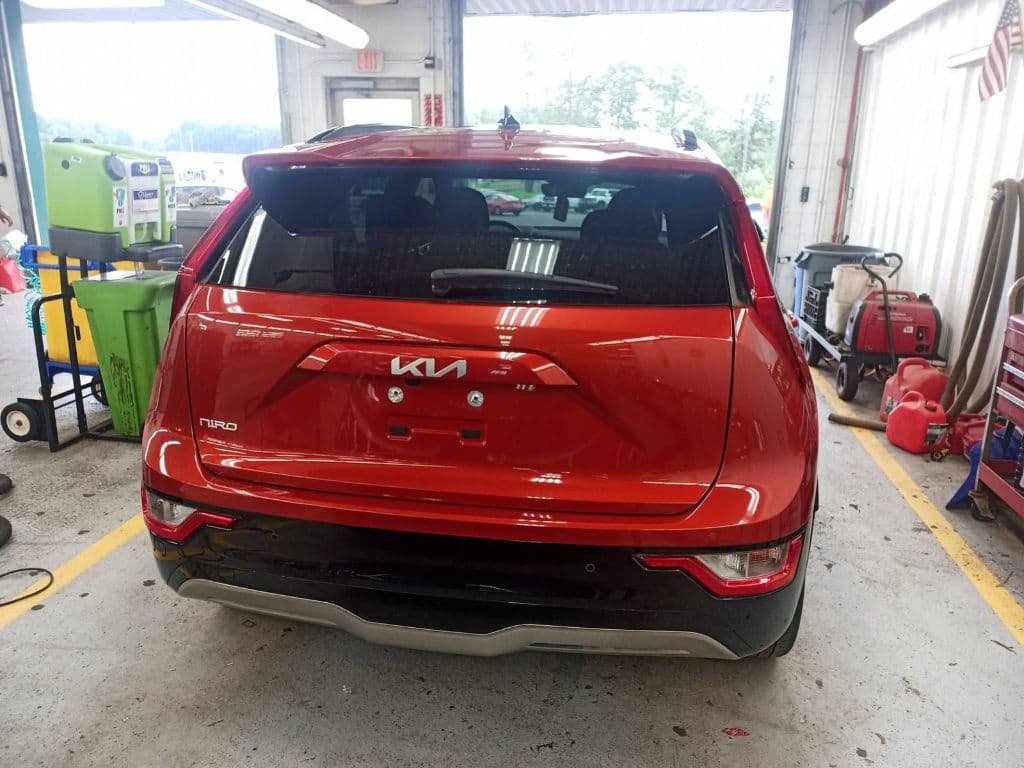 2023 Kia Niro EV view 4