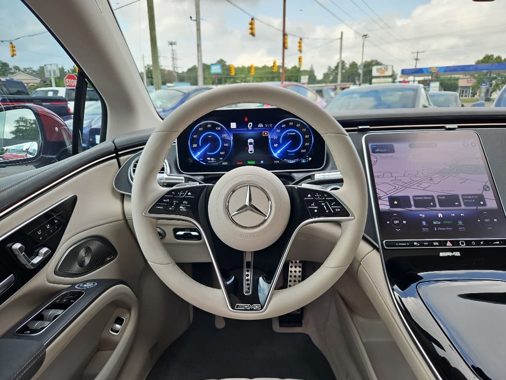 2022 Mercedes-Benz EQS view 8
