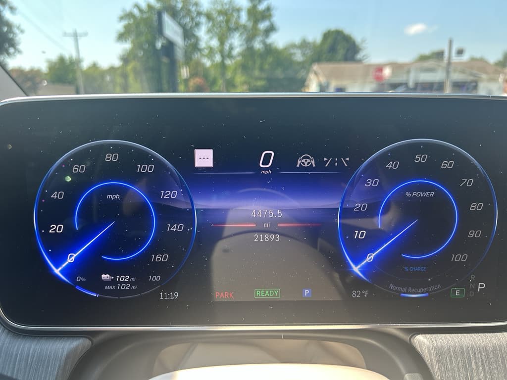 2022 Mercedes-Benz EQS view 8
