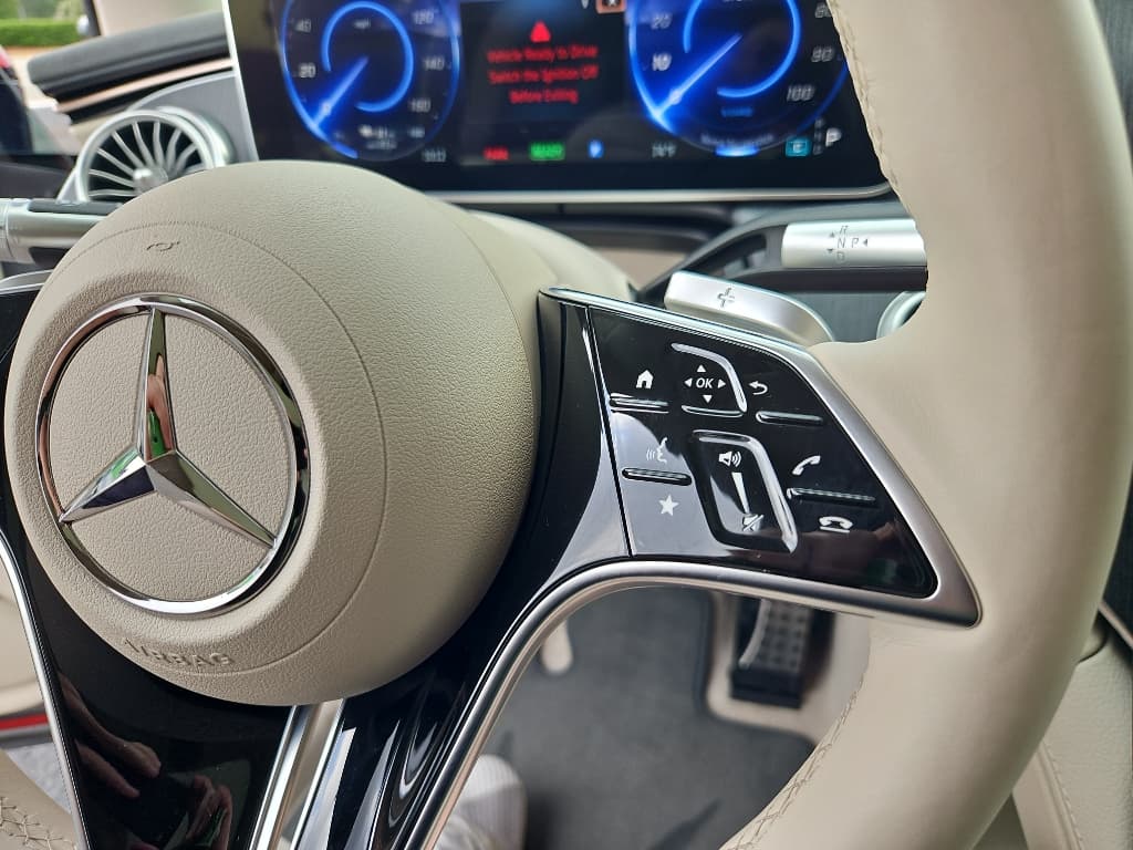 2022 Mercedes-Benz EQS view 10