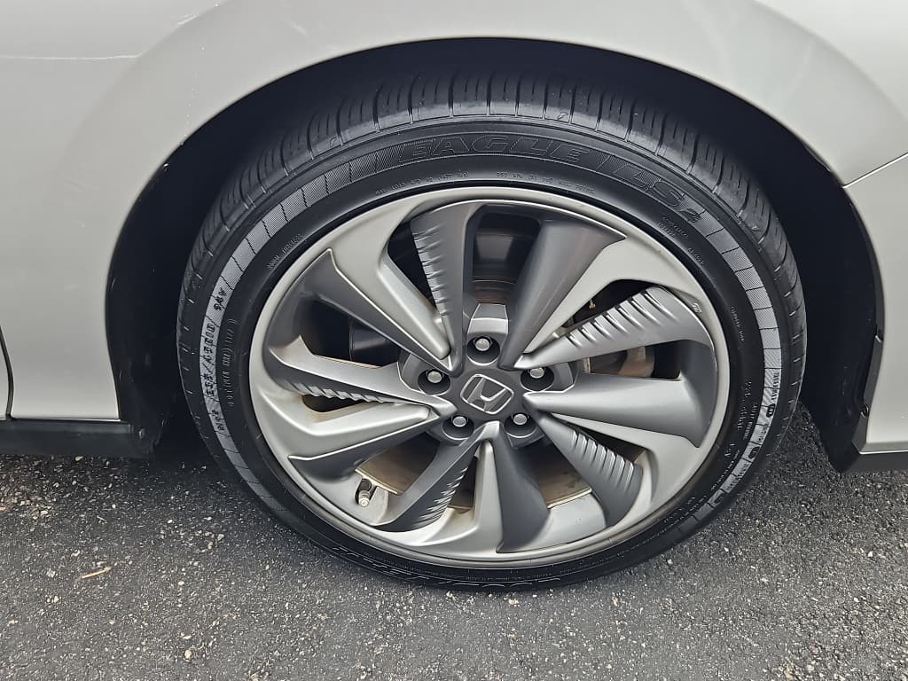 2018 Honda Clarity view 33
