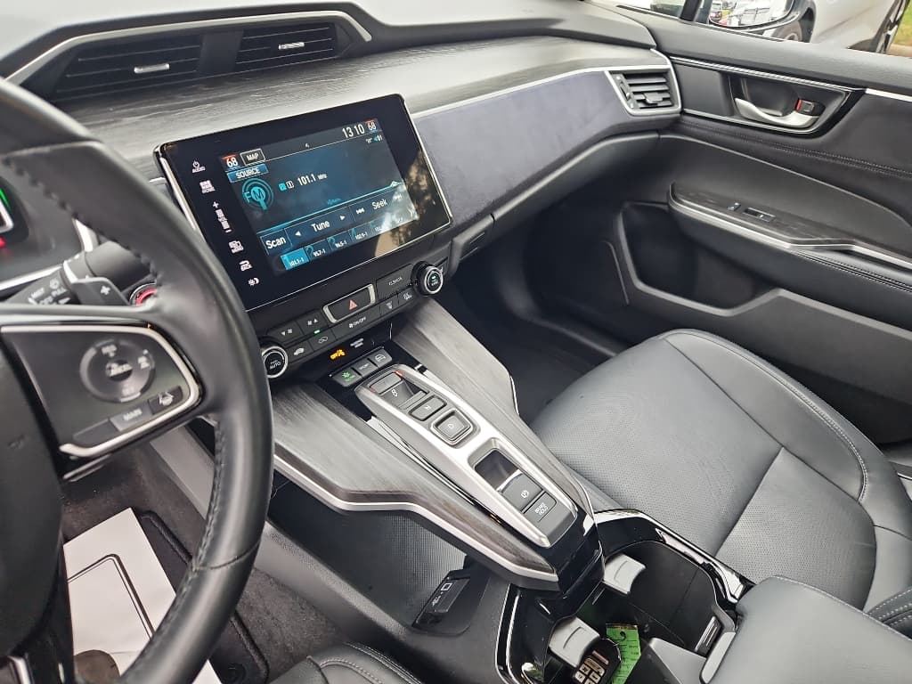 2018 Honda Clarity view 19