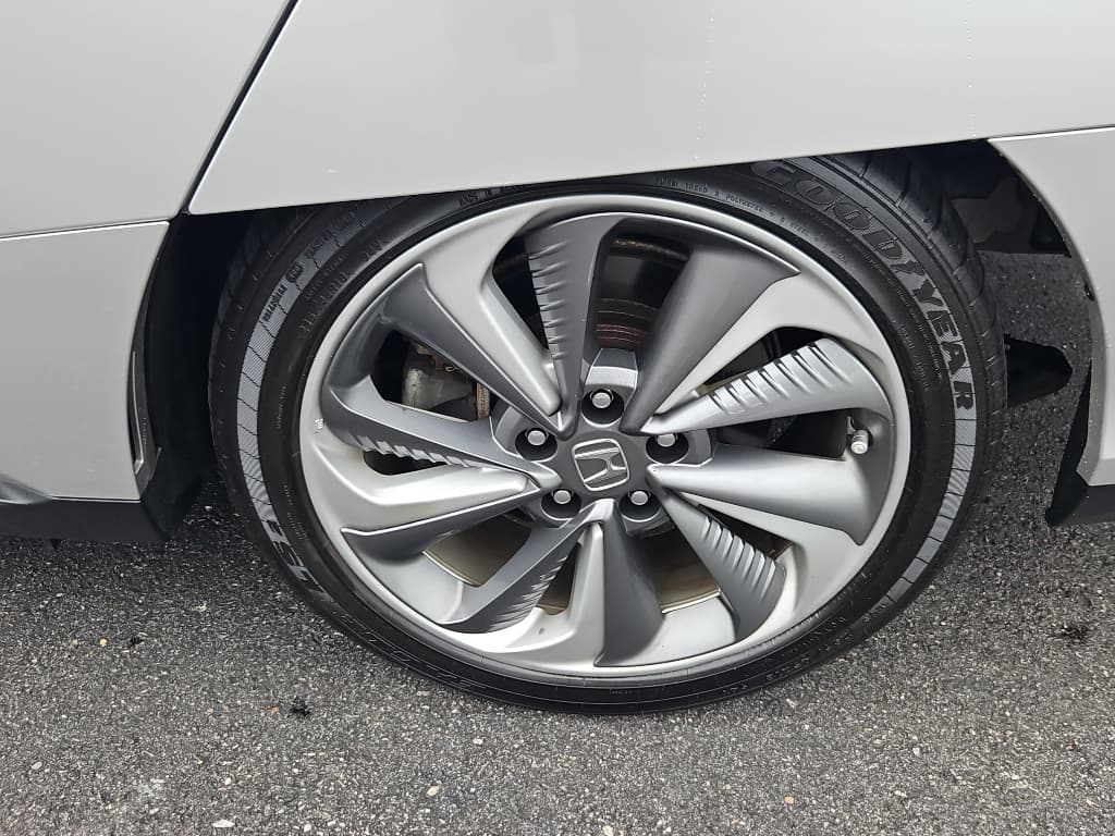 2018 Honda Clarity view 29