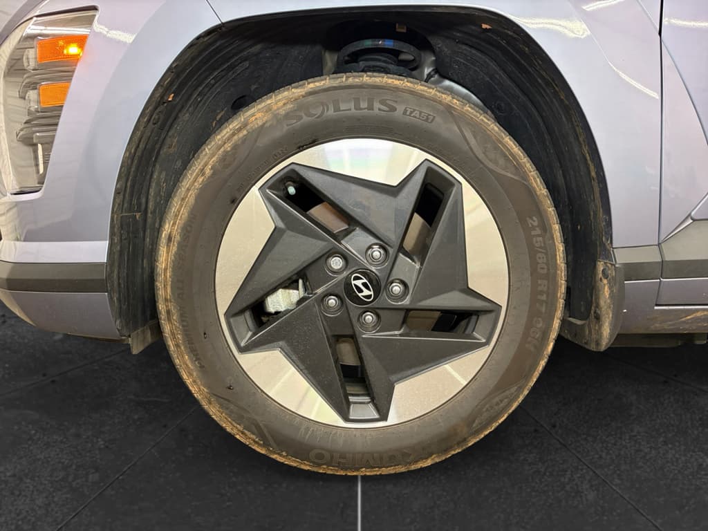 2024 Hyundai Kona view 32