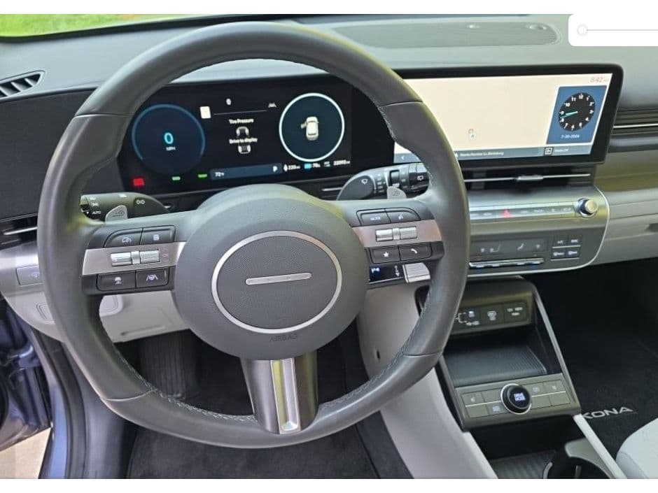 2024 Hyundai Kona view 5