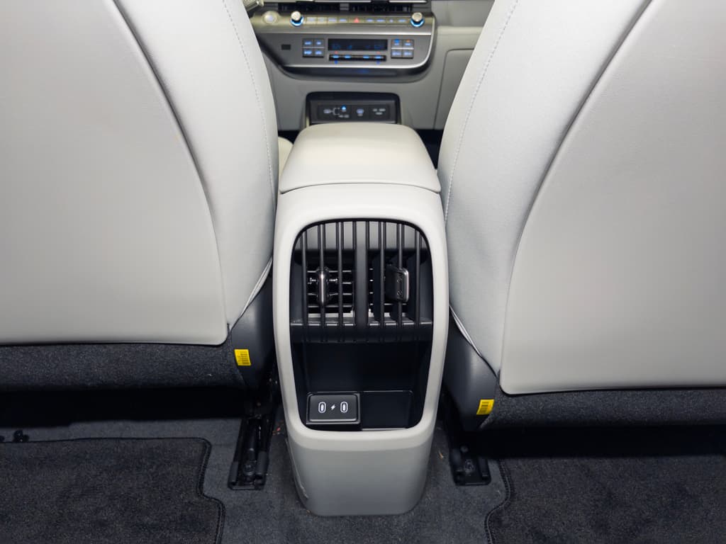 2024 Hyundai Kona view 22