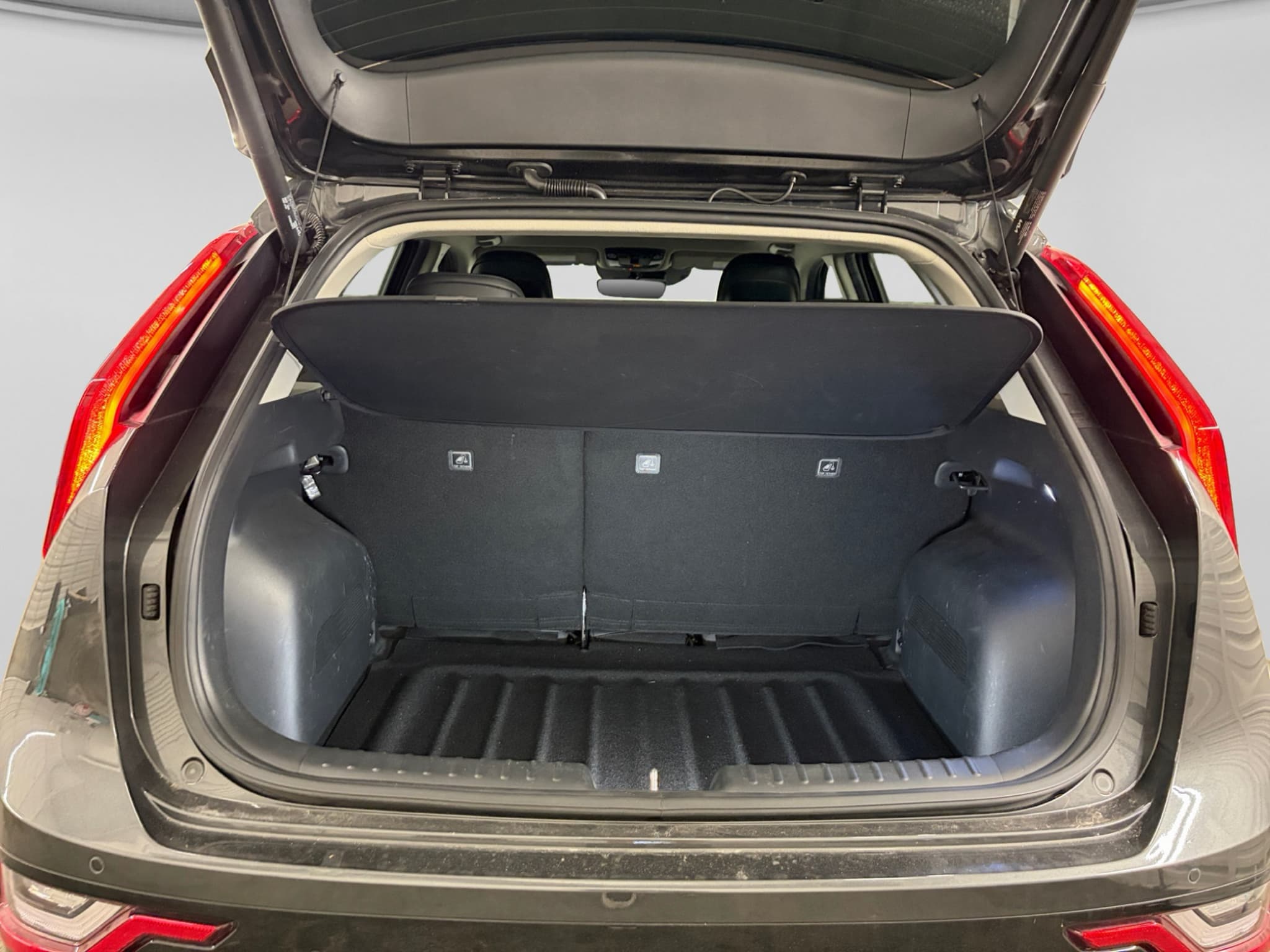 2023 Kia Niro EV view 25