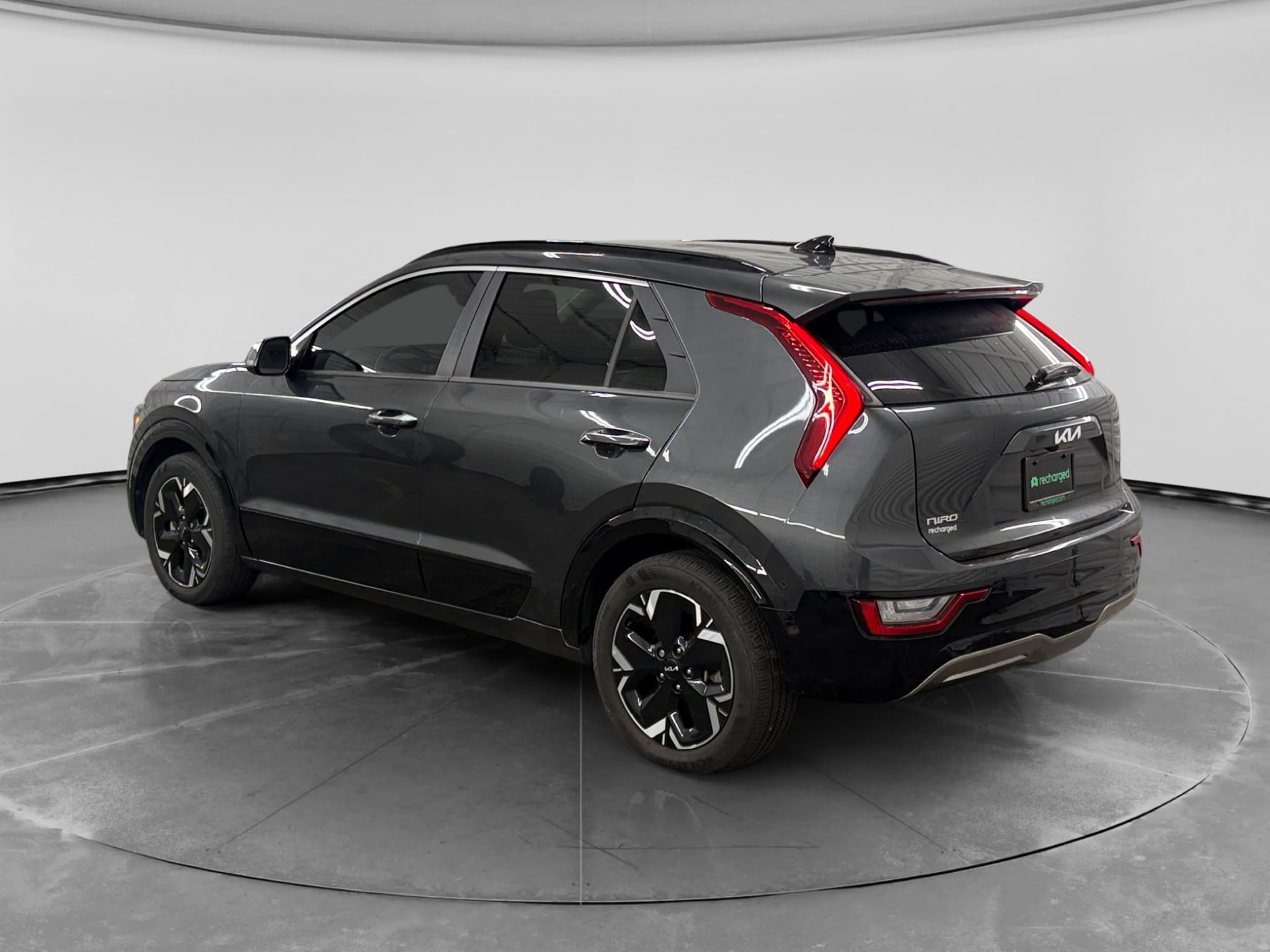 2023 Kia Niro EV view 2