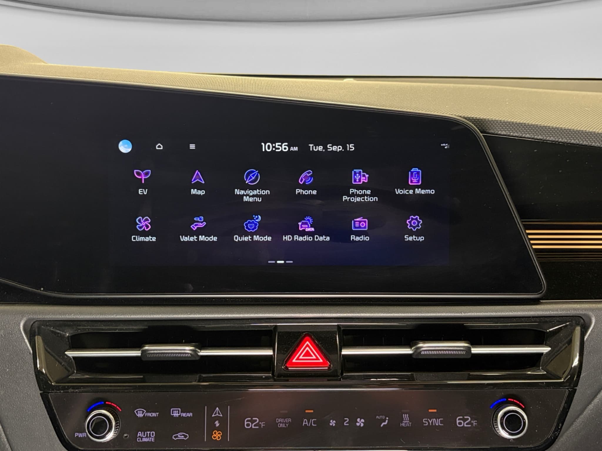 2023 Kia Niro EV view 11