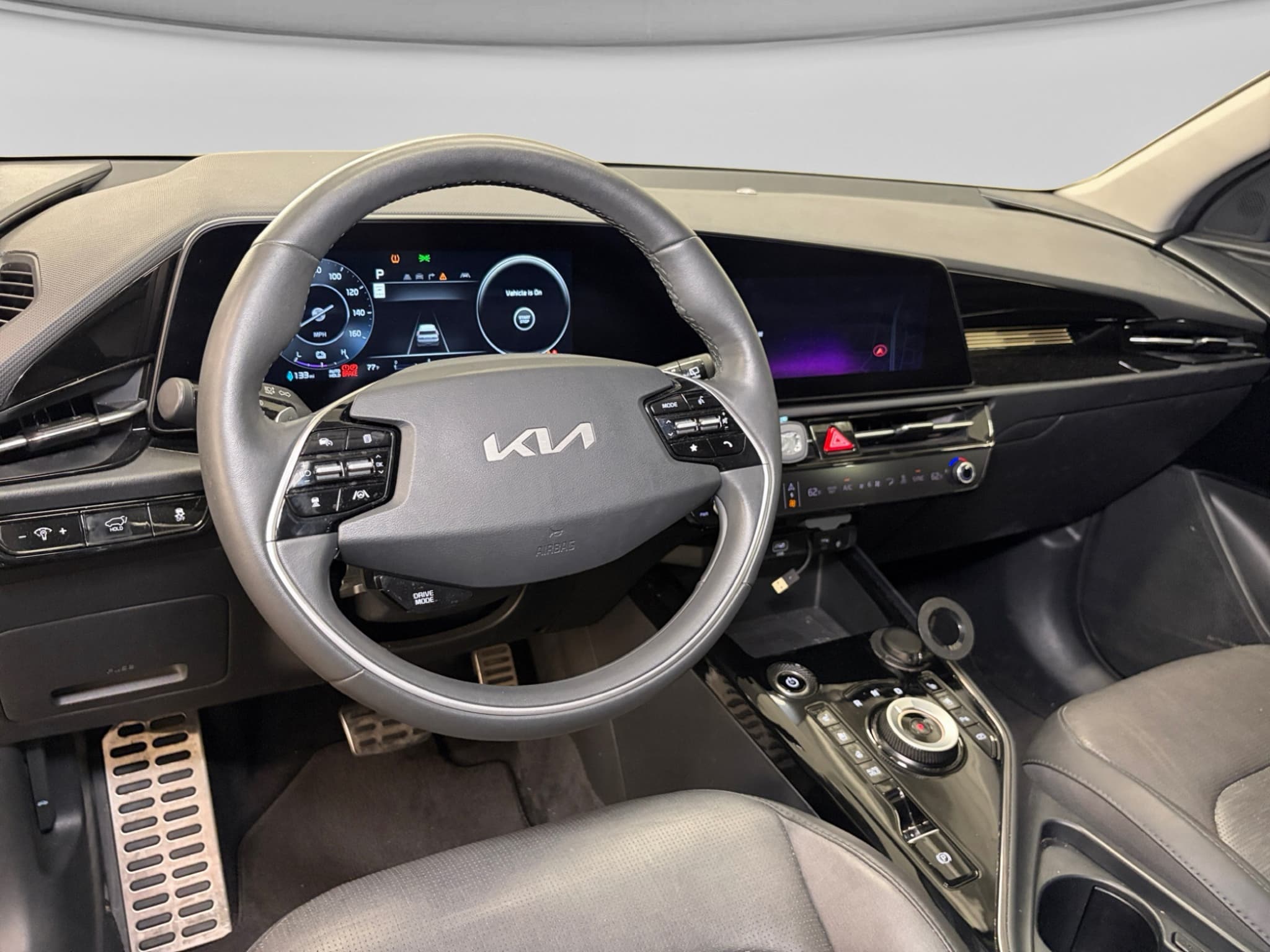 2023 Kia Niro EV view 16