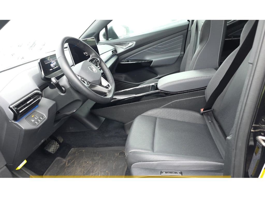 2024 Volkswagen ID.4 view 5