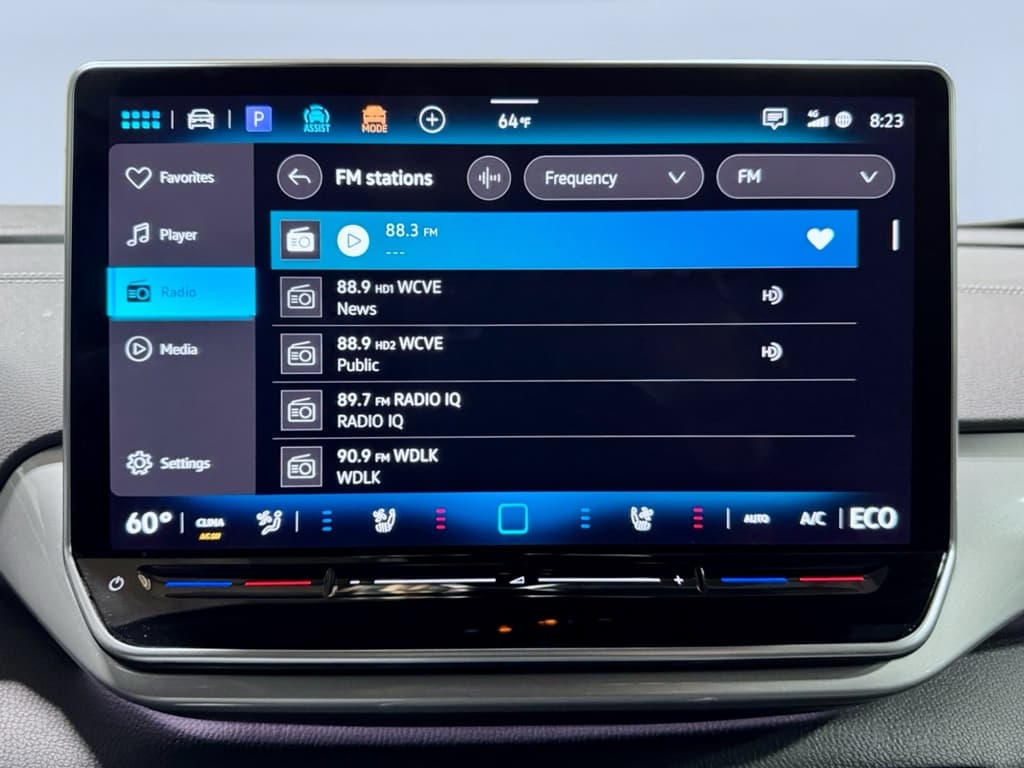 2024 Volkswagen ID.4 view 14