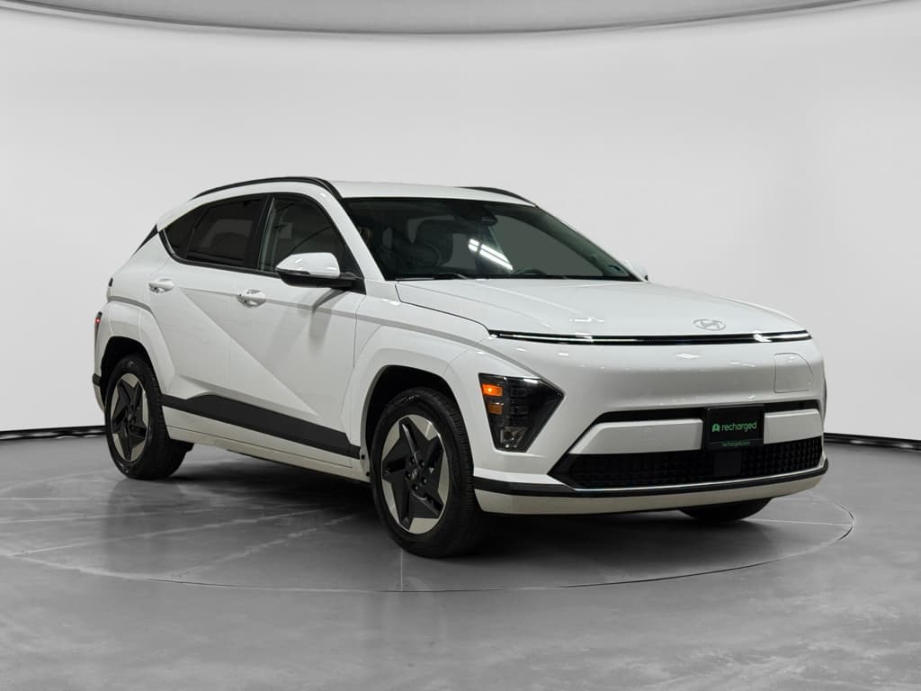 2025 Hyundai Kona view 4