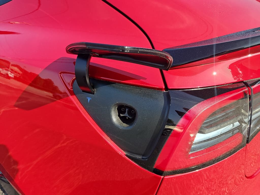 2021 Tesla Model 3 view 5
