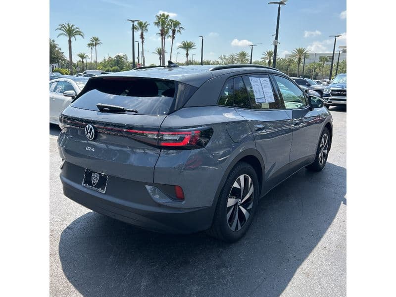 2023 Volkswagen ID.4 view 3