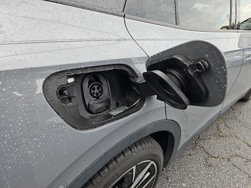 2023 Volkswagen ID.4 view 5