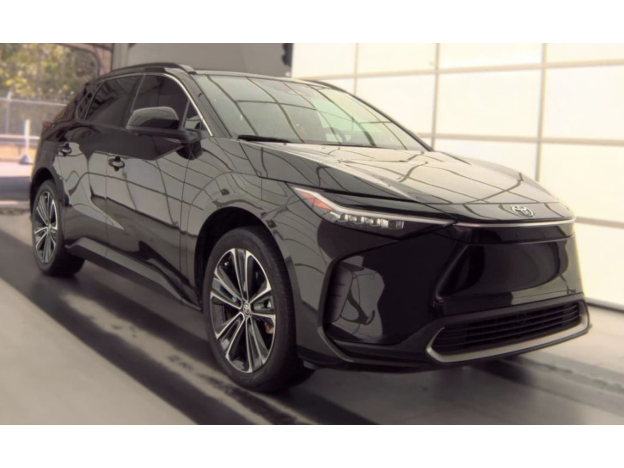 2023 Toyota bZ4X view 2