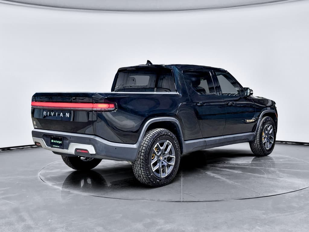 2023 Rivian R1T view 3