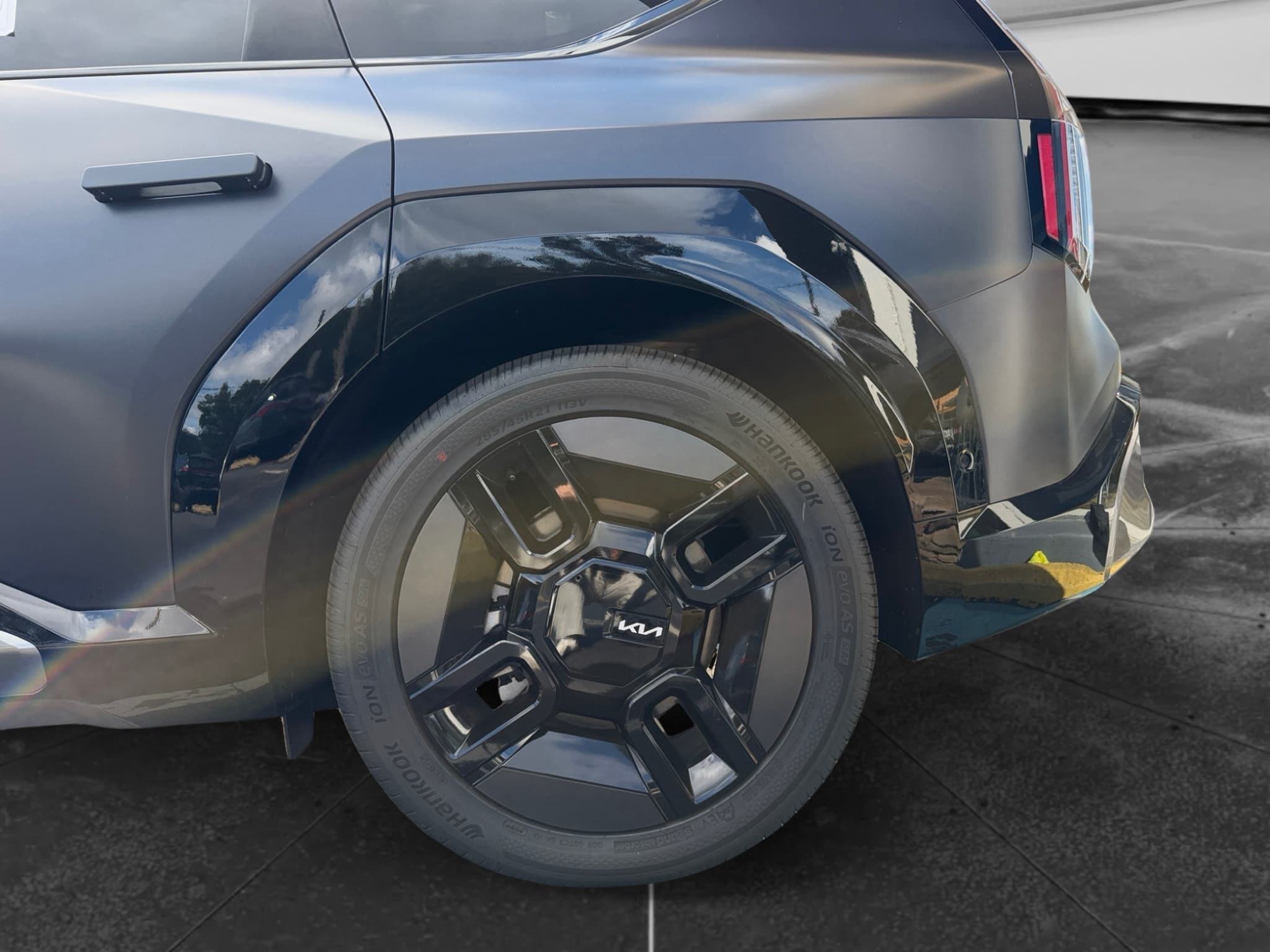 2026 Kia EV9 view 37